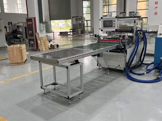 La máquina de distribución de adhesivos de fusión en caliente es una máquina de pegado respetuosa con el medio ambiente y totalmente compatible