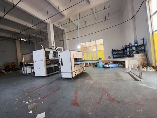 1000 pcs/h Máquina de pliegue de papel filtrante de fibra de vidrio no tejida Máquina de pliegue 220V