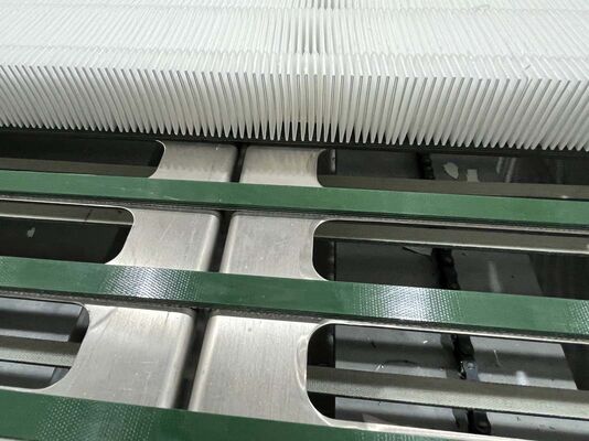 Línea de producción de mini filtros HEPA de estructura estable y alta precisión, controlada por PLC, compatible con múltiples tamaños y tipos de filtro