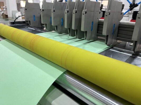 Máquina eléctrica de precorte de filtros para fábricas pequeñas y medianas