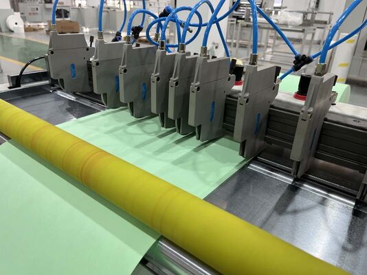 Máquina eléctrica de precorte de filtros para fábricas pequeñas y medianas